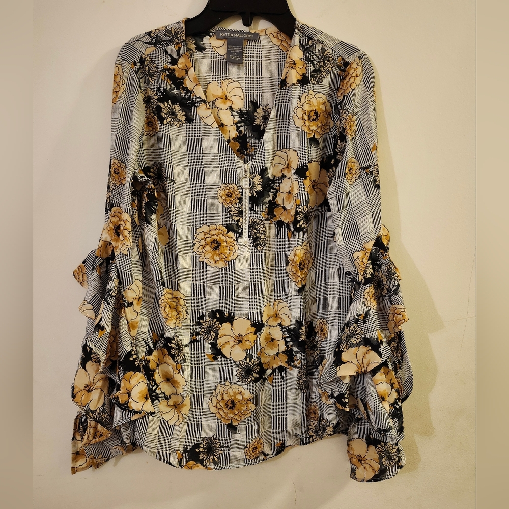 Floral Open-Ruffle Bell Sleeve Blouse